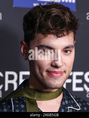 HOLLYWOOD, LOS ANGELES, CALIFORNIA, USA - OTTOBRE 12: L'attore inglese Max Harwood arriva al 22nd° Screamfest Horror Film Festival - Los Angeles Screening of WellGo USA's 'The Loneliest Boy in the World' tenuto presso TCL Chinese 6 Theatres il 12 ottobre 2022 a Hollywood, Los Angeles, California, Stati Uniti. (Foto di Xavier Collin/Image Press Agency) Foto Stock