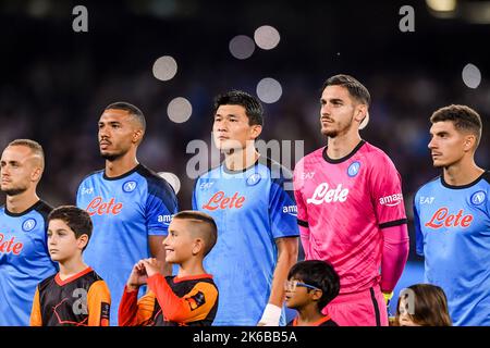 12-10-2022: Sport: Napoli contro Ajax NAPELS, ITALIA - 12 OTTOBRE: Min jae Kim (SSC Napoli) e portiere Alex Meret (SSC Napoli) durante il Championsleag Foto Stock