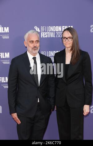 Iain Canning e Joanna Laurie partecipano alla prima edizione di 'The Son' al BFI London Film Festival 66th Foto Stock