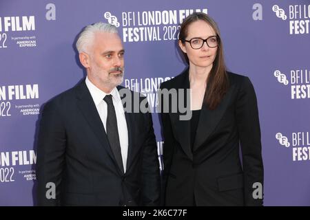 Iain Canning e Joanna Laurie partecipano alla prima edizione di 'The Son' al BFI London Film Festival 66th Foto Stock