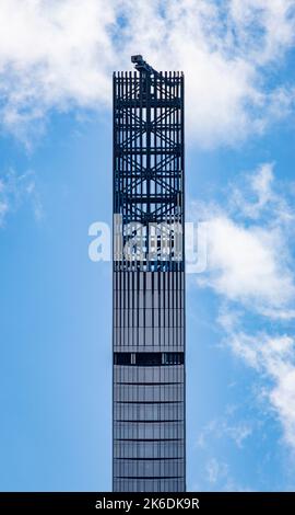 Particolare di 111 West 57th Street, conosciuta anche come Steinway Tower, grattacielo residenziale superalto, Manhattan, New York City, USA Foto Stock