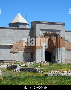 Situato ad Aksaray, Turchia, questo caravanserai è stato costruito nel 13th ° secolo. Foto Stock