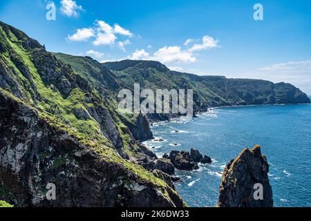 Panoramica galiziana lungo la strada per San Andres de Teixido, Una provincia di Coruna, Galizia. Ruta de la Miradores a Cabo Ortegal, Spagna Foto Stock