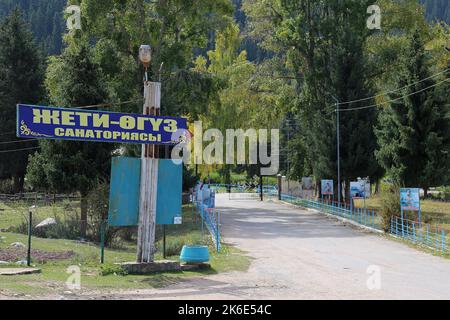 Sanatorium, Jeti Oguz, montagne Tien Shan, regione Issyk Kul, Kirghizistan, Asia centrale Foto Stock