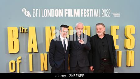 Londra, Regno Unito, 13/10/2022, Colin Farrell, Martin McDonagh e Brendan Gleeson arrivano ai Banshees di Inisherin - Premiere del Regno Unito - BFI London Film Festival, il 14th ottobre 2022, Londra, Regno Unito. Foto Stock