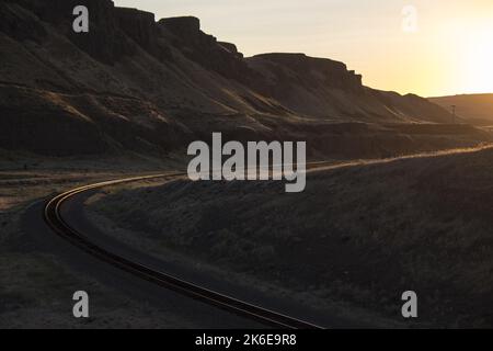 Percorsi ferroviari curving, Snake River Valley, vicino a Palouse Falls, Washington Foto Stock