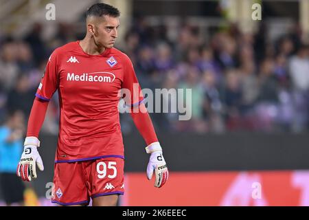 Firenze, Italia, 13/10/2022, stadio Artemio Franchi, Firenze, Italia, 13 ottobre 2022, Pierluigi Gollini (ACF Fiorentina) durante la partita di calcio ACF Fiorentina vs Heart of Midlothian FC - UEFA Conference League Foto Stock