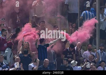 Firenze, Italia, 13/10/2022, stadio Artemio Franchi, Firenze, Italia, 13 ottobre 2022, tifosi del cuore del Midlothian FC durante la partita di calcio ACF Fiorentina vs cuore del Midlothian FC - UEFA Conference League Foto Stock