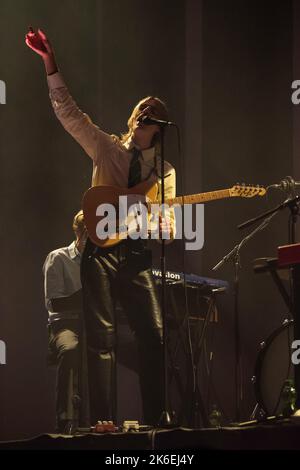 I pacchi della pop band australiana che concludono il loro tour europeo all'UFO - Velodrom di Berlino Foto Stock