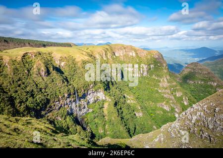 Canyon Boa vista e cascata, paesaggio spettacolare nel Brasile Meridionale Foto Stock