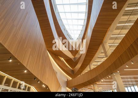 7 2022 ottobre - Calgary, Alberta - interno della nuova Calgary Central Library Foto Stock