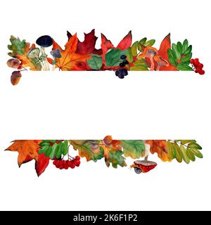 Acquerello di foglie di acero e funghi in bordo ornamentale. Cornice con autunno rowan, ghiande isolate sullo sfondo. Modello per offerta, invito Foto Stock