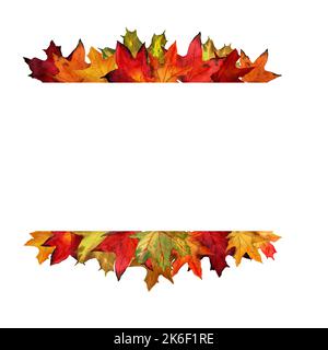 Acquerello di foglie di acero in bordo ornamentale. Cornice dal fogliame autunnale isolato su sfondo bianco. Design per etichette, inviti, offerte Foto Stock