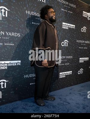 New York, Stati Uniti ha dichiarato. 13th Ott 2022. Il Questlove arriva al Gala degli amici 2022 dell'Hudson River Park al molo 60 di New York, New York, giovedì 13th ottobre 2022. Foto di Gabriele Holtermann/UPI Credit: UPI/Alamy Live News Foto Stock