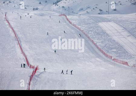 Erzincan, Turchia, 29 gennaio 2022: Vista della stazione sciistica di Ergan, Foto Stock