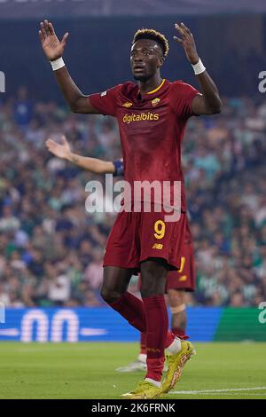 Siviglia, Spagna. 1st Ott 2022. Tammy Abraham (9) di Roma visto durante la partita della UEFA Europa League tra Real Betis e Roma all'Estadio Benito Villamarin di Siviglia. (Photo Credit: Gonzales Photo/Alamy Live News Foto Stock