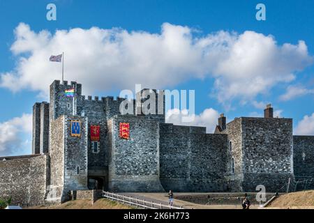 Dover, Inghilterra, Regno Unito - 27 agosto 2022 : parete interna della batteria del Castello di dover Foto Stock