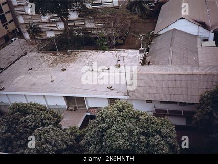 Conakry - Chancery Office Building - 1988, fotografie degli Stati Uniti relative ad ambasciate, consolati e altri edifici d'oltremare Foto Stock