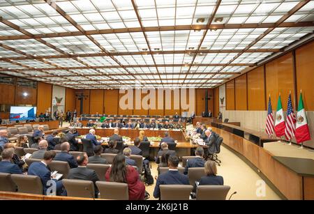 Washington, Stati Uniti d'America. 13th Ott 2022. Washington, Stati Uniti d'America. 13 ottobre 2022. STATI UNITI Il Segretario di Stato Antony Blinken ospita il dialogo di alto livello sulla sicurezza USA-Messico presso il Dipartimento di Stato Harry S. Truman Building, 13 ottobre 2022 a Washington, DC Credit: Freddie Everett/Dipartimento di Stato/Alamy Live News Foto Stock