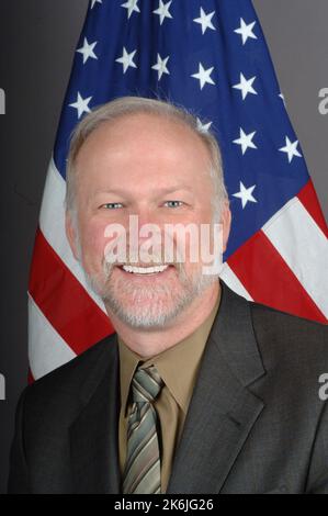 Ritratto ufficiale di Robert Loftis, Senior Advisor for Security negoziare e accordi, Bureau of Political Military Affairs Foto Stock