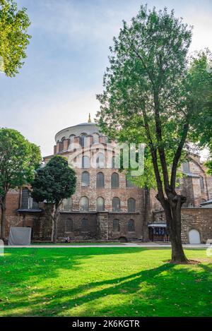 ISTANBUL, TURCHIA - 8 AGOSTO 2021: Antica chiesa ortodossa bizantina di Hagia Irene nella città di Istanbul, Turchia Foto Stock