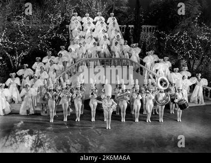 Produzione di grandi palchi, on-set of the Film, 'Redheads on Parade', Fox Film Corp., 1935 Foto Stock