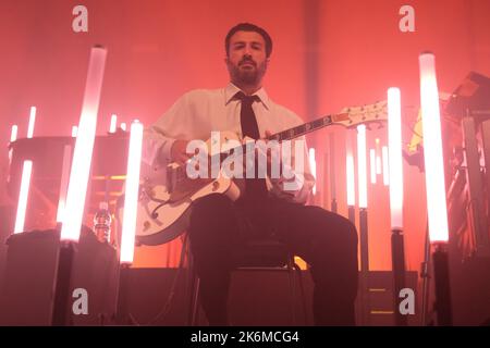 Brixia, Italia. 14th ottobre 2022. La band italiana di Negramaro durante le sue esibizioni dal vivo al Gran Teatro Morato per il suo Unplugged European Tour 2022 Credit: Roberto Tommasini/Alamy Live News Foto Stock