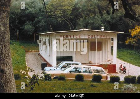 Algeri - edificio annesso per uffici - 1984, fotografie degli Stati Uniti relative a ambasciate, consolati e altri edifici d'oltremare Foto Stock