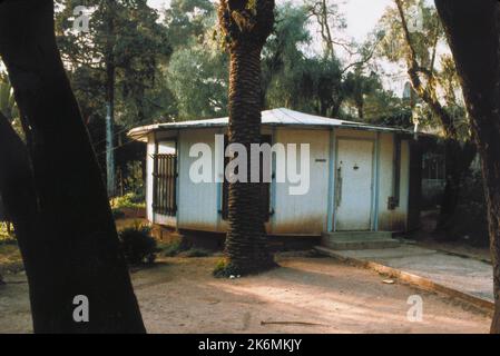 Algeri - edificio annesso per uffici - 1984, fotografie degli Stati Uniti relative a ambasciate, consolati e altri edifici d'oltremare Foto Stock