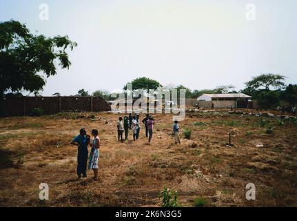 Conakry - Chancery Office Building - 1991, fotografie degli Stati Uniti relative ad ambasciate, consolati e altri edifici d'oltremare Foto Stock
