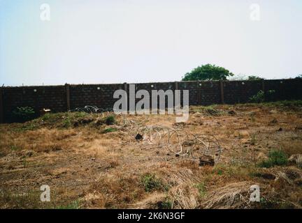 Conakry - Chancery Office Building - 1991, fotografie degli Stati Uniti relative ad ambasciate, consolati e altri edifici d'oltremare Foto Stock