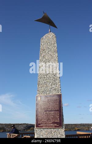 Il Bush Pilots Memorial nella città vecchia di Yellowknife, Northwest Territory, Canada Foto Stock