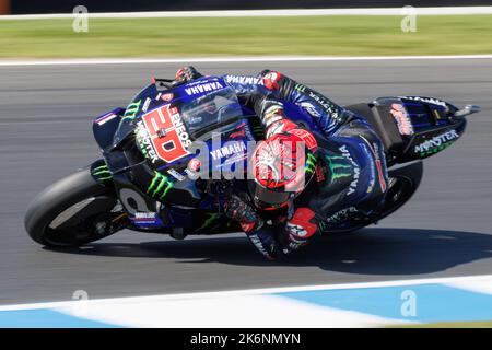 15 ottobre 2022: Fabio Quartararo (fra) sulla Yamaha n° 20 di Monster Energy Yamaha MotoGP nella giornata di qualificazione per il Gran Premio d'Australia di Animoca Brands 2022 al Phillip Island Grand Prix Circuit, Victoria, Australia. Sydney Low/Cal Sport Media Foto Stock