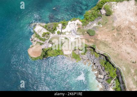 Scatto aereo di Balangan Beach e l'oceano. Bukit, Bali, Indonesia. Foto Stock