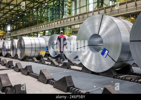 Dortmund, Renania settentrionale-Vestfalia, Germania - ThyssenKrupp Steel, FBA 10 linea di zincatura a caldo 10, sul sito della Westfalenhuette, lamiere di acciaio a Foto Stock