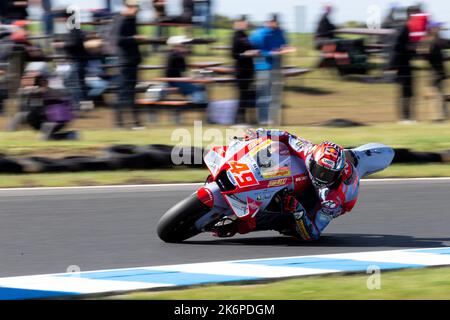 Phillip Island, Australia, 15 ottobre 2022. Fabio Digiannantonio in Italia sul Gresini Racing Ducati durante le prove libere MotoGP 3 al 2022° MotoGP Australiano sul circuito di Phillip Island il 15 ottobre 2022 a Phillip Island, Australia. Credit: Dave Hewison/Alamy Live News Foto Stock