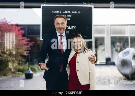 Washington, Stato di Vereinigte. 14th Ott 2022. Il ministro federale delle finanze Christian Lindner (FDP) incontra il ministro canadese delle finanze Chrystia Freeland. Washington, 10/14/2022. Credit: dpa/Alamy Live News Foto Stock