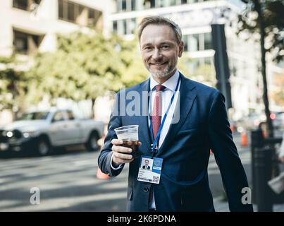 Washington, Stato di Vereinigte. 14th Ott 2022. Ministro federale delle finanze Christian Lindner (FDP) nell'ambito della conferenza autunnale del FMI. Washington, 10/14/2022. Credit: dpa/Alamy Live News Foto Stock