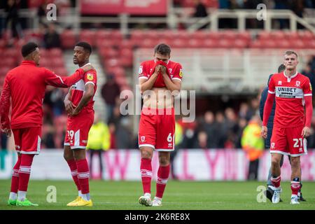 Middlesbrough, Regno Unito. 15th Ott 2022. Uno sconsolato Dael Fry #6 di Middlesbrough dopo la partita del Campionato Sky Bet Middlesbrough vs Blackburn Rovers al Riverside Stadium, Middlesbrough, Regno Unito, 15th ottobre 2022 (Foto di James Heaton/News Images) a Middlesbrough, Regno Unito il 10/15/2022. (Foto di James Heaton/News Images/Sipa USA) Credit: Sipa USA/Alamy Live News Foto Stock