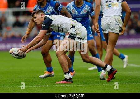 Newcastle, Regno Unito. 15th Ott 2022. Jack Welsby dell'Inghilterra in azione durante il 2021 Rugby League World Cup Pool Una partita tra l'Inghilterra e Samoa a St James's Park, Newcastle, sabato 15th ottobre 2022. (Credit: Chris Lishman | NOTIZIE MI) Credit: NOTIZIE MI & Sport /Alamy Live News Foto Stock