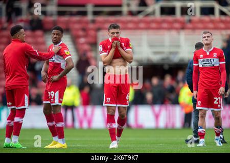 Un Dael Fry #6 di Middlesbrough sconsolato dopo la partita del campionato Sky Bet Middlesbrough vs Blackburn Rovers al Riverside Stadium, Middlesbrough, Regno Unito, 15th ottobre 2022 (Foto di James Heaton/News Images) Foto Stock