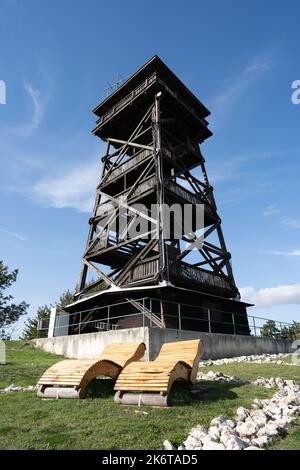 Torre di osservazione a Oberleiserberg in autunno, bassa Austria Foto Stock