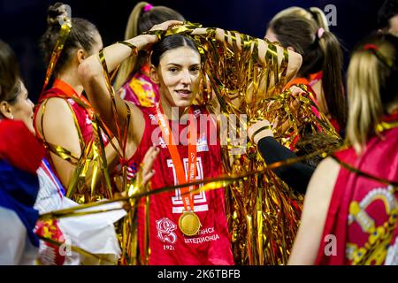 Apeldoorn, Paesi Bassi. 15th Ott 2022. APELDOORN, PAESI BASSI - 15 OTTOBRE: Tijana Boskovic di Serbia durante la finale di incontro tra Brasile e Serbia il giorno 20 del campionato mondiale di pallavolo FIVB 2022 all'Omnisport Apeldoorn il 15 ottobre 2022 ad Apeldoorn, Paesi Bassi (Foto di René Nijhuis/Orange Pictures) Credit: Orange Pics BV/Alamy Live News Foto Stock