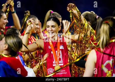 Apeldoorn, Paesi Bassi. 15th Ott 2022. APELDOORN, PAESI BASSI - 15 OTTOBRE: Tijana Boskovic di Serbia durante la finale di incontro tra Brasile e Serbia il giorno 20 del campionato mondiale di pallavolo FIVB 2022 all'Omnisport Apeldoorn il 15 ottobre 2022 ad Apeldoorn, Paesi Bassi (Foto di René Nijhuis/Orange Pictures) Credit: Orange Pics BV/Alamy Live News Foto Stock