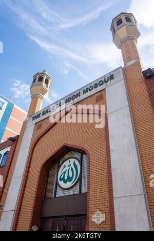 La moschea East London, Whitechapel Road, Whitechapel, il quartiere londinese dei Tower Hamlets, Greater London, England, United Kingdom Foto Stock