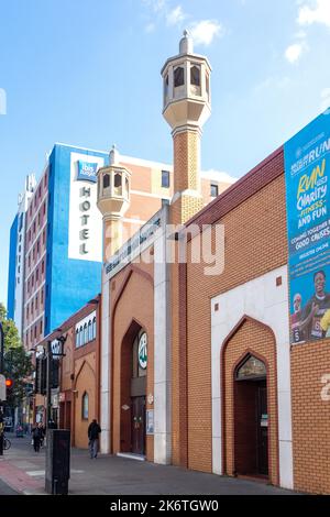 East London Mosque, Whitechapel Road, Whitechapel, The London Borough of Tower Hamlets, Greater London, England, United Kingdom Foto Stock