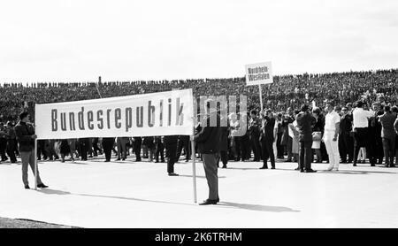 RDT, Repubblica democratica tedesca, Berlino (Est) : incontro tedesco della Gioventù tedesca libera (FDJ) della RDT con la partecipazione di tutti i tedeschi il 16. 5. Foto Stock