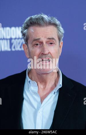 Londra, Regno Unito. 15th Ott 2022. Rupert Everett partecipa al My Policeman Premiere come parte del BFI London Film Festival 66th a Parigi, in Francia, il 15 ottobre 2022. Foto di Aurore Marechal/ABACAPRESS.COM Credit: Abaca Press/Alamy Live News Foto Stock