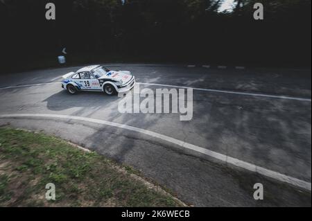 Gara automobilistica storica della Coppa Faro inb Pesaro Italia Foto Stock