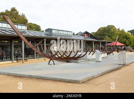Telaio in acciaio per sepoltura navale, Sutton Hoo, Suffolk, Inghilterra, Regno Unito Foto Stock